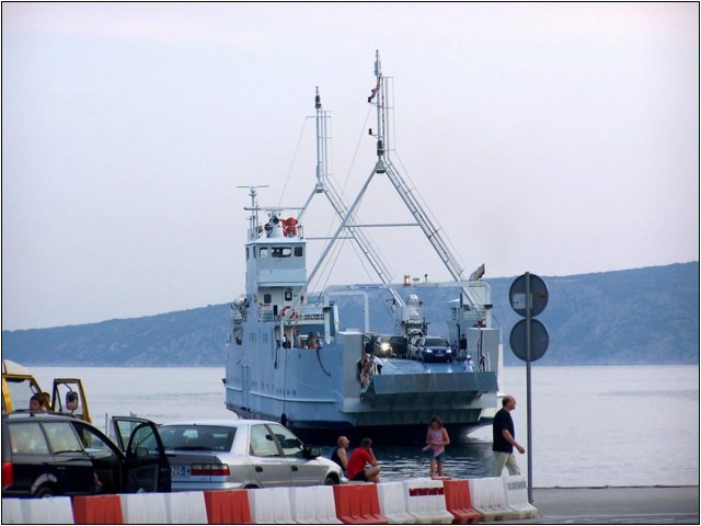 100_9810.jpg