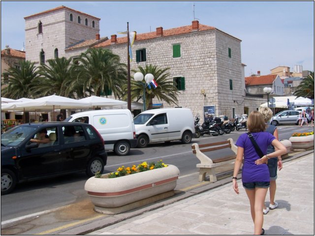 100_9878.jpg